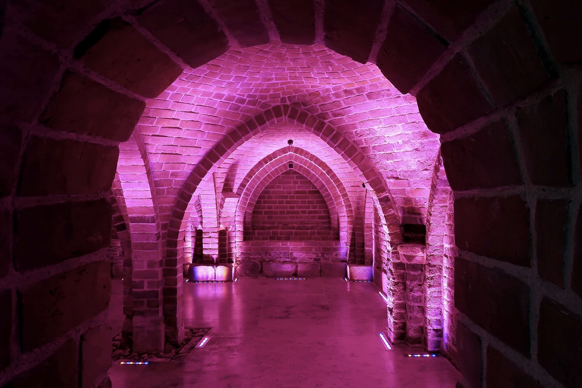 Muzeum Archeologiczne w Gdańsku- Piwnica Romańska - Więcej